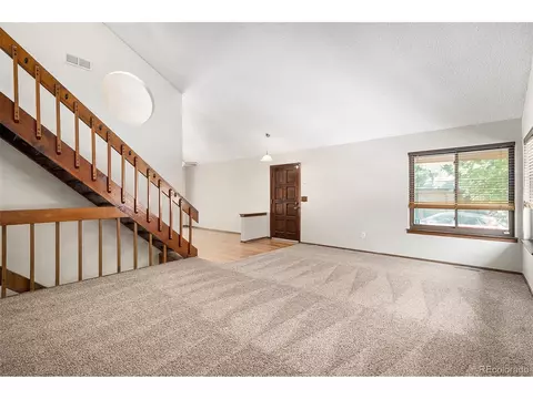 136 S Eagle Cir, Aurora, CO 80012 photo 6