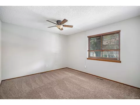 136 S Eagle Cir, Aurora, CO 80012 photo 17