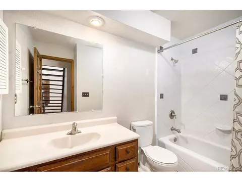 136 S Eagle Cir, Aurora, CO 80012 photo 18