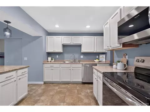 Kitchen - 7981 Robin Ln, Denver, CO 80221 photo 3 of 4