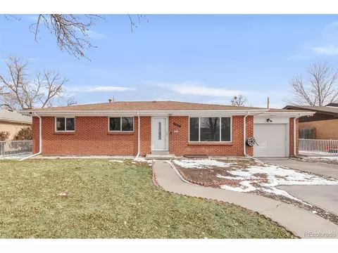 3212 Uvalda St, Aurora, CO 80011