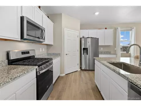 5334 Sandy Ridge Ave, Longmont, CO 80504 photo 5