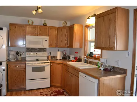 382 Delaware St, Sterling, CO 80751 photo 5