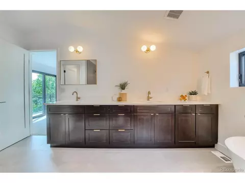 Undisclosed, Denver, CO 80204 photo 15