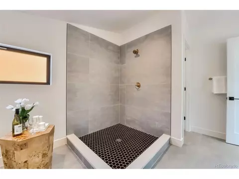 Undisclosed, Denver, CO 80204 photo 18