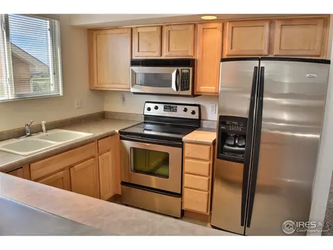 805 Lucca Dr, Evans, CO 80620 photo 3