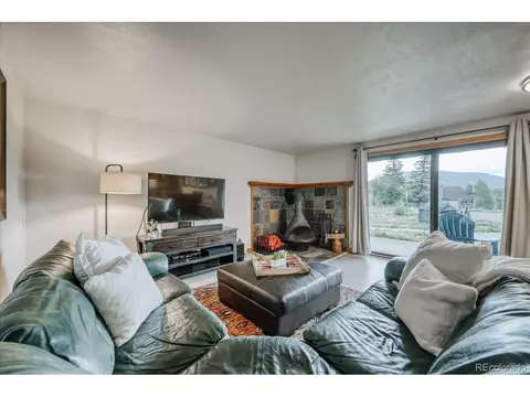 365 Salt Lick Cir, Silverthorne, CO 80498