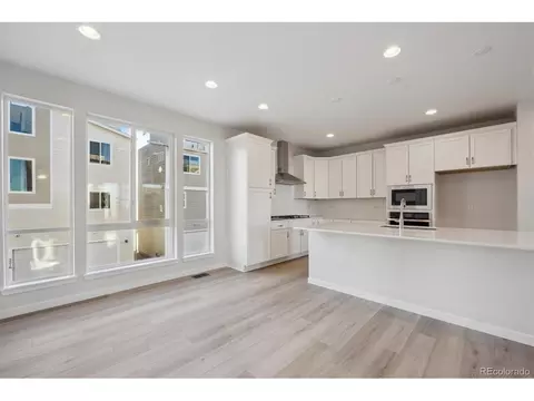 5215 Queen Ct, Arvada, CO 80002 photo 10