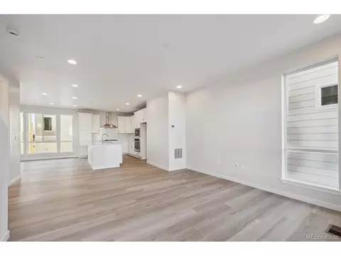 5215 Queen Ct, Arvada, CO 80002 photo 6