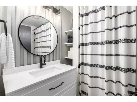 Bath - 739 Sage Pl, Berthoud, CO 80513 photo 4 of 4