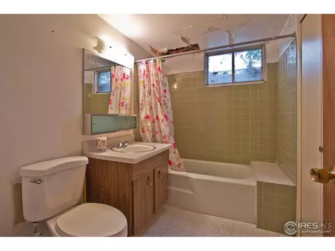 5715 E Fair Ave, Centennial, CO 80111 photo 16