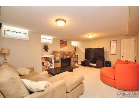 2050 Forest St, Denver, CO 80207 photo 16