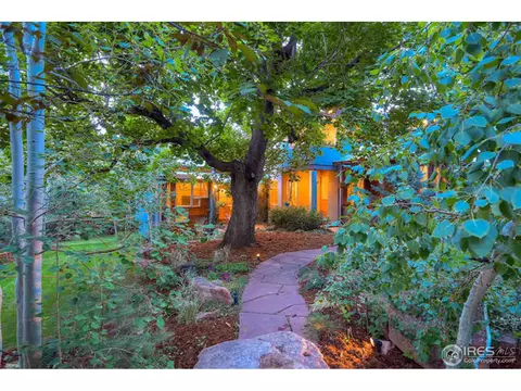 854 7th St, Boulder, CO 80302 photo 2