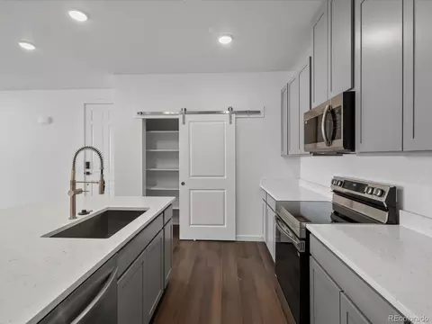 6153 N Ceylon St #3-206, Denver, CO 80249