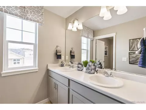 17 S Waterloo St, Aurora, CO 80018 photo 23