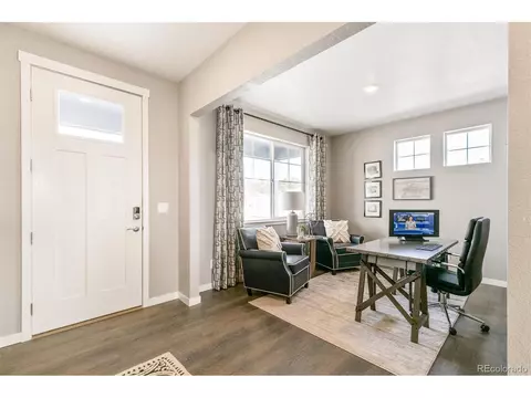 17 S Waterloo St, Aurora, CO 80018 photo 2