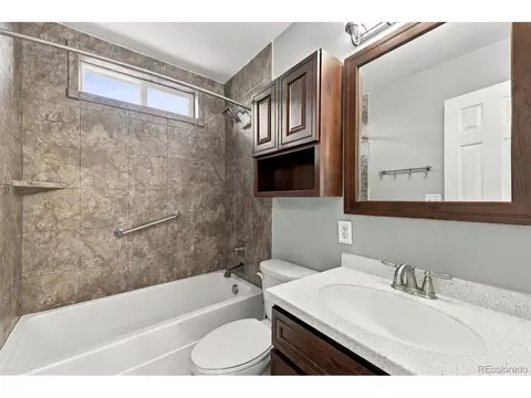 Bath - 18512 E Bates Dr, Aurora, CO 80013 photo 4 of 5