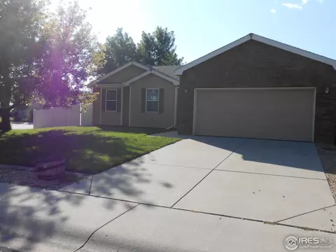 1118 Summit Ct, Windsor, CO 80550 photo 2