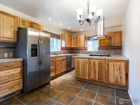 431 Cherry Ave, Dacono, CO 80514 photo 3