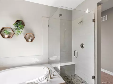8492 E 55th Ave, Denver, CO 80238 photo 18