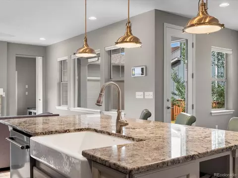 8492 E 55th Ave, Denver, CO 80238 photo 8