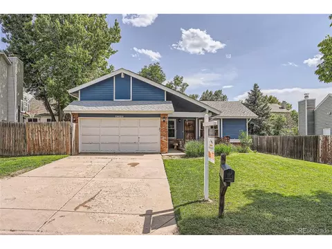 19620 E Greenwood Dr, Aurora, CO 80013