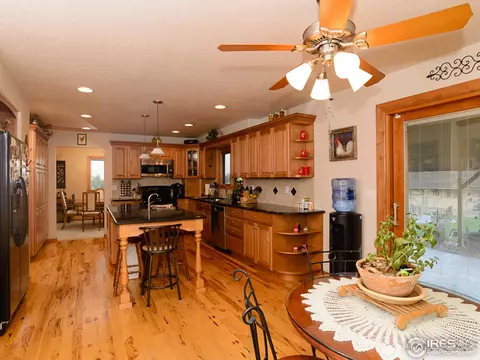 9362 Apache Rd, Longmont, CO 80504 photo 2
