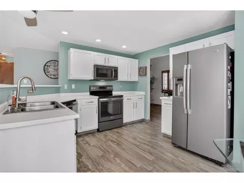 Kitchen - 5242 E 123rd Ct, Thornton, CO 80241 photo 2 of 4