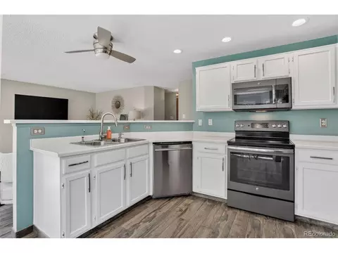 Kitchen - 5242 E 123rd Ct, Thornton, CO 80241 photo 3 of 4