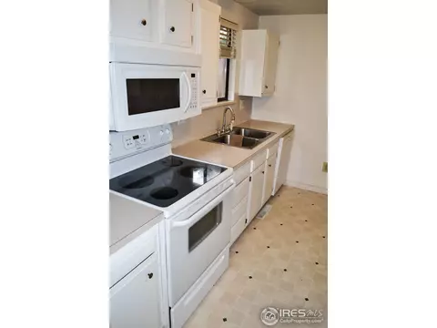 905 Pasque Dr, Longmont, CO 80504 photo 5