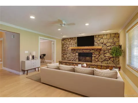 12385 E Cedar Cir, Aurora, CO 80012 photo 4