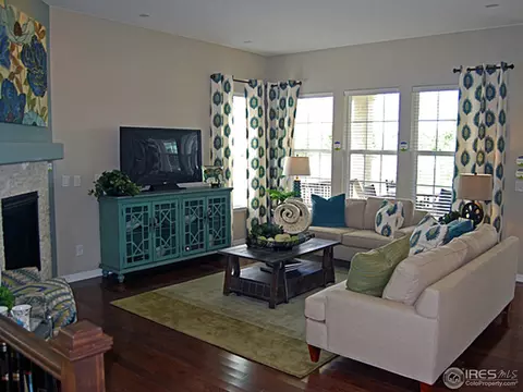 2091 Vineyard Dr, Windsor, CO 80550 photo 3