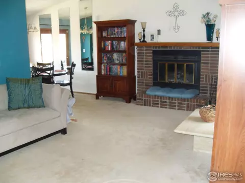 810 Douglas Pl, Berthoud, CO 80513 photo 2