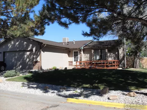 810 Douglas Pl, Berthoud, CO 80513 photo 1