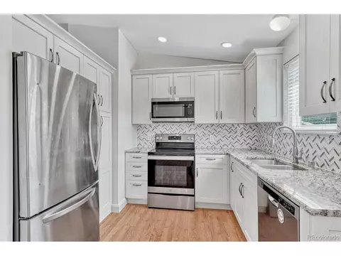 17478 E Grand Dr, Aurora, CO 80015 photo 8
