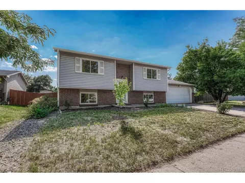 17478 E Grand Dr, Aurora, CO 80015 photo 3