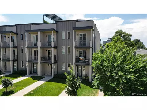 2185 S Clermont St, Denver, CO 80222