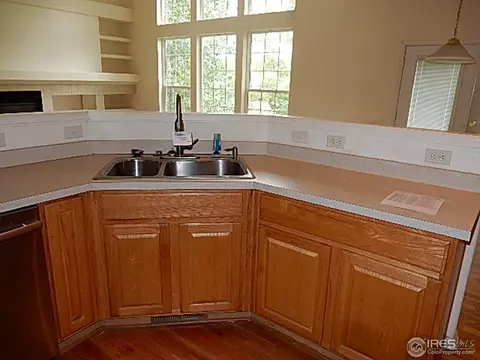 658 Trappers Pl, Windsor, CO 80550 photo 2