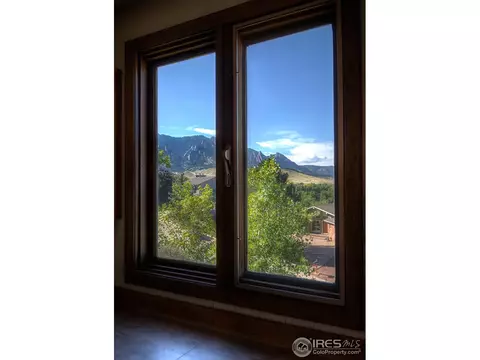 1707 Gillaspie Dr, Boulder, CO 80305 photo 3