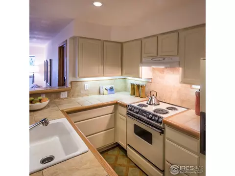3815 Northbrook Dr #D, Boulder, CO 80304 photo 3