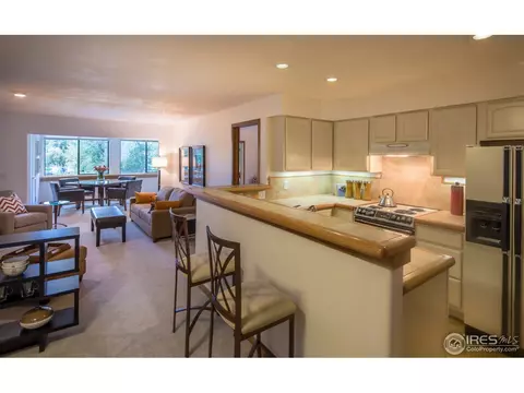 3815 Northbrook Dr #D, Boulder, CO 80304 photo 2