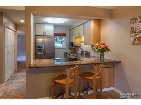 2310 Jasper Ct, Boulder, CO 80304 photo 2