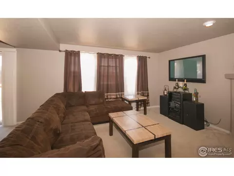 586 Aspen Cir, Frederick, CO 80530 photo 3