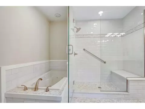 Bath - 7699 E Mineral Pl, Centennial, CO 80112 photo 3 of 5
