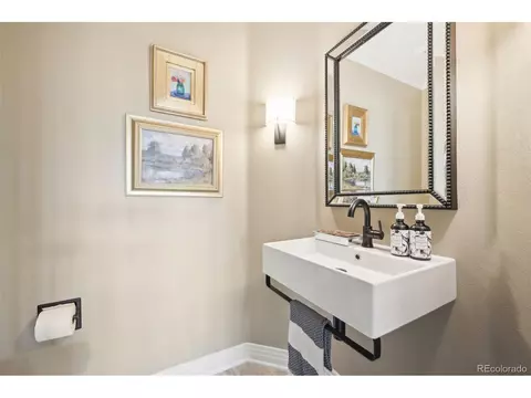 8521 Colonial Dr, Lone Tree, CO 80124 photo 16