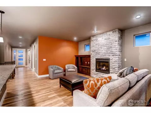 1998 Vineyard Dr, Windsor, CO 80550 photo 2