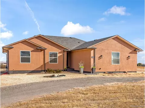420 E Goldenrod Dr, Pueblo West, CO 81007