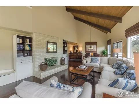 98 Pine Tree Ln, Boulder, CO 80304 photo 4