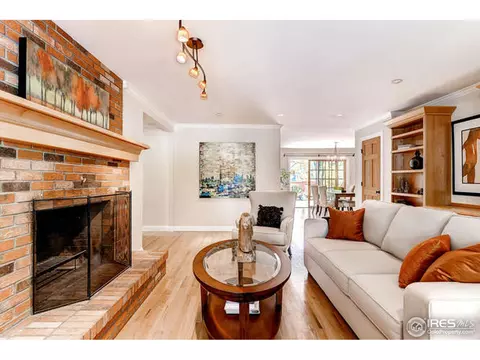 2272 Holyoke Dr, Boulder, CO 80305 photo 4
