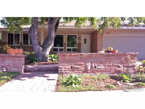 2272 Holyoke Dr, Boulder, CO 80305 photo 2